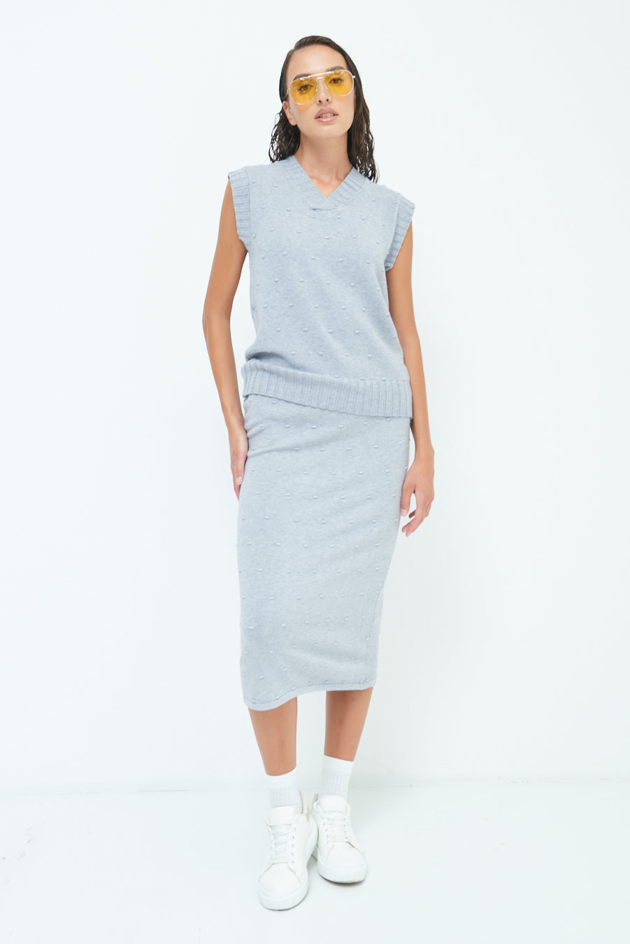 Sleeveless knit top with textured pattern wholesale