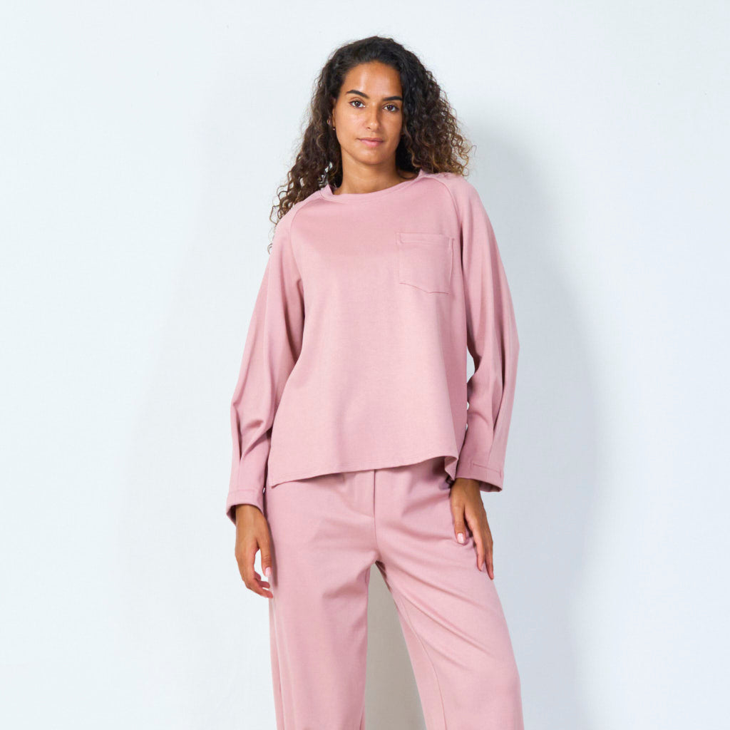 Long-sleeve basic pocket tee wholesale