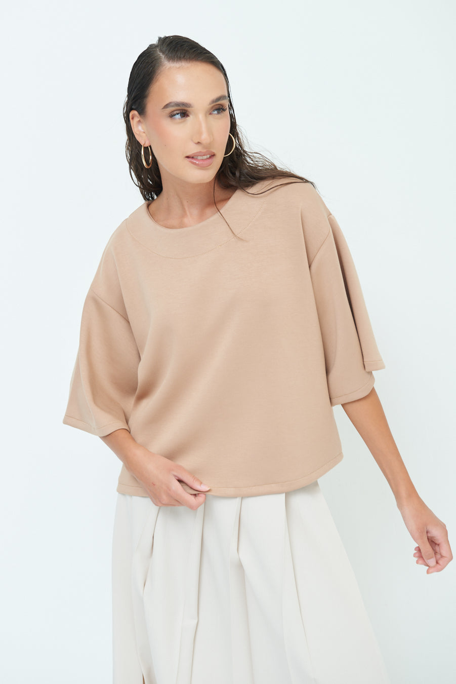 Elegant oversized top with wide sleeves wholesale