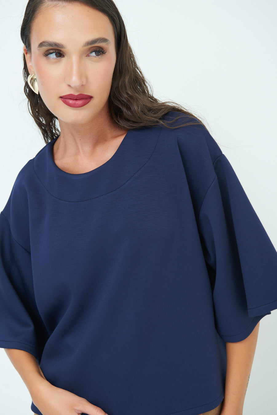 Elegant oversized top with wide sleeves wholesale