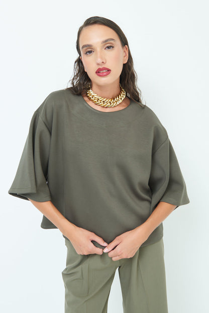 Elegant oversized top with wide sleeves wholesale