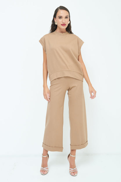 Sleeveless crew neck top with rolled sleeves wholesale