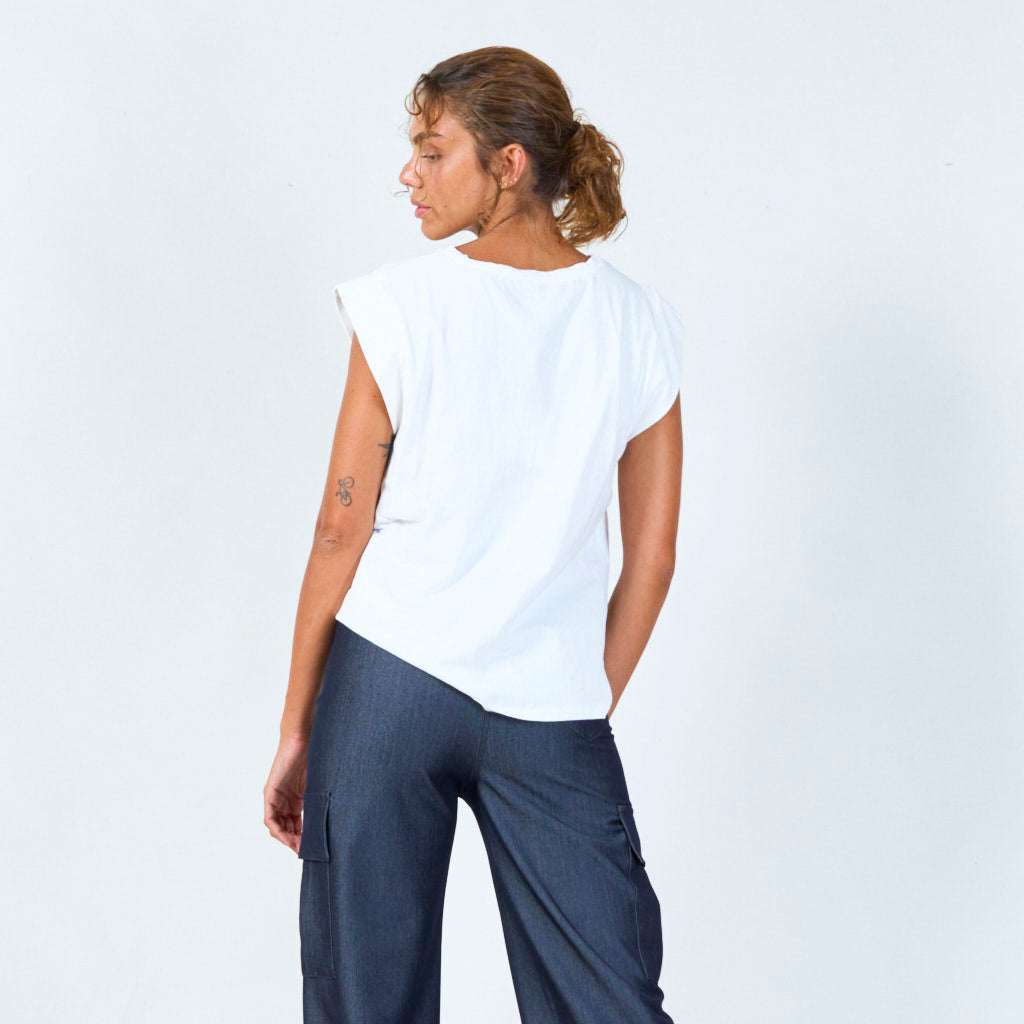 Sleeveless crew-neck muscle top wholesale
