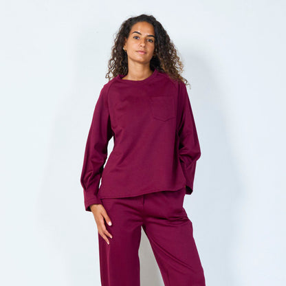 Long-sleeve basic pocket tee wholesale