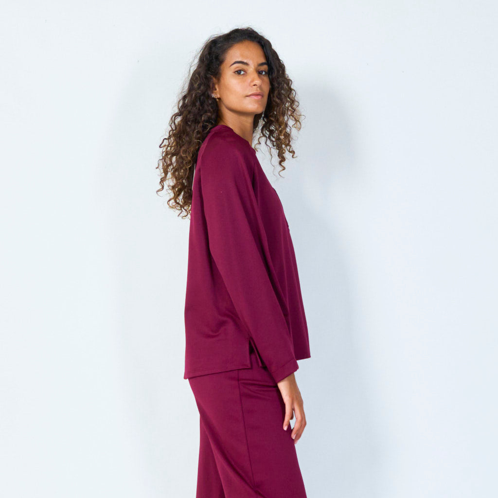 Long-sleeve basic pocket tee wholesale